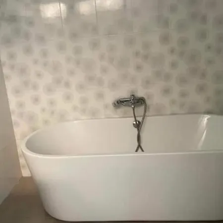 Spacious Apartment 2 Bedrooms In Tours Tours